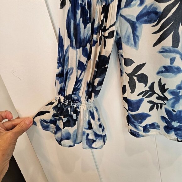 TALBOTS Blue and White Floral Long Sleeve Blouse Pleated Sleeves, Size Small - Picture 3 of 9